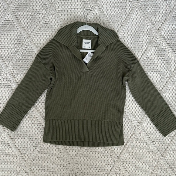 Abercrombie Long-Length Notch-Neck Sweater - NWT - Picture 5 of 7